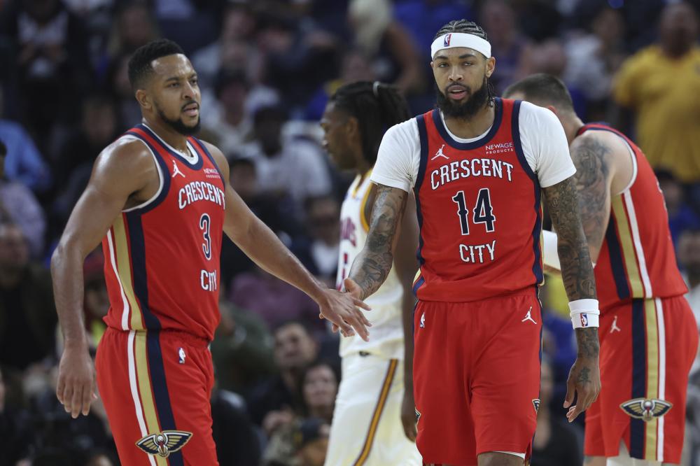 更凸显了球 更凸显了球